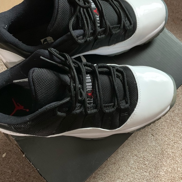 Sneakers - Picture 3 of 3